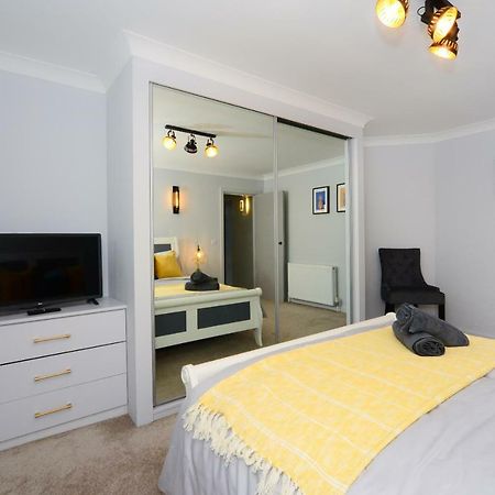Beautiful Apartment Near Bournemouth, Poole & Sandbanks Екстер'єр фото