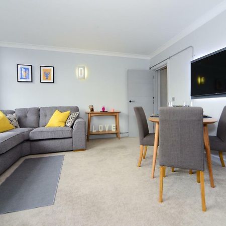 Beautiful Apartment Near Bournemouth, Poole & Sandbanks Екстер'єр фото