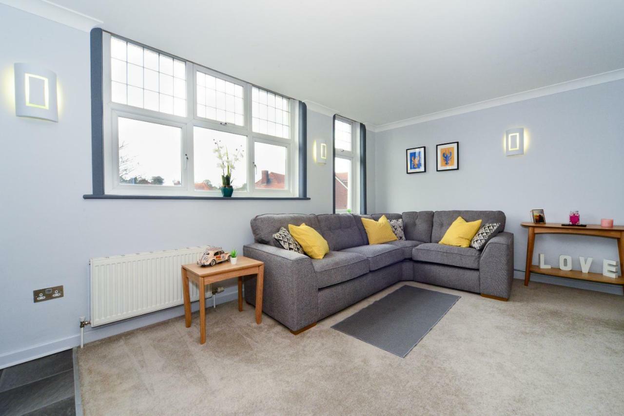 Beautiful Apartment Near Bournemouth, Poole & Sandbanks Екстер'єр фото