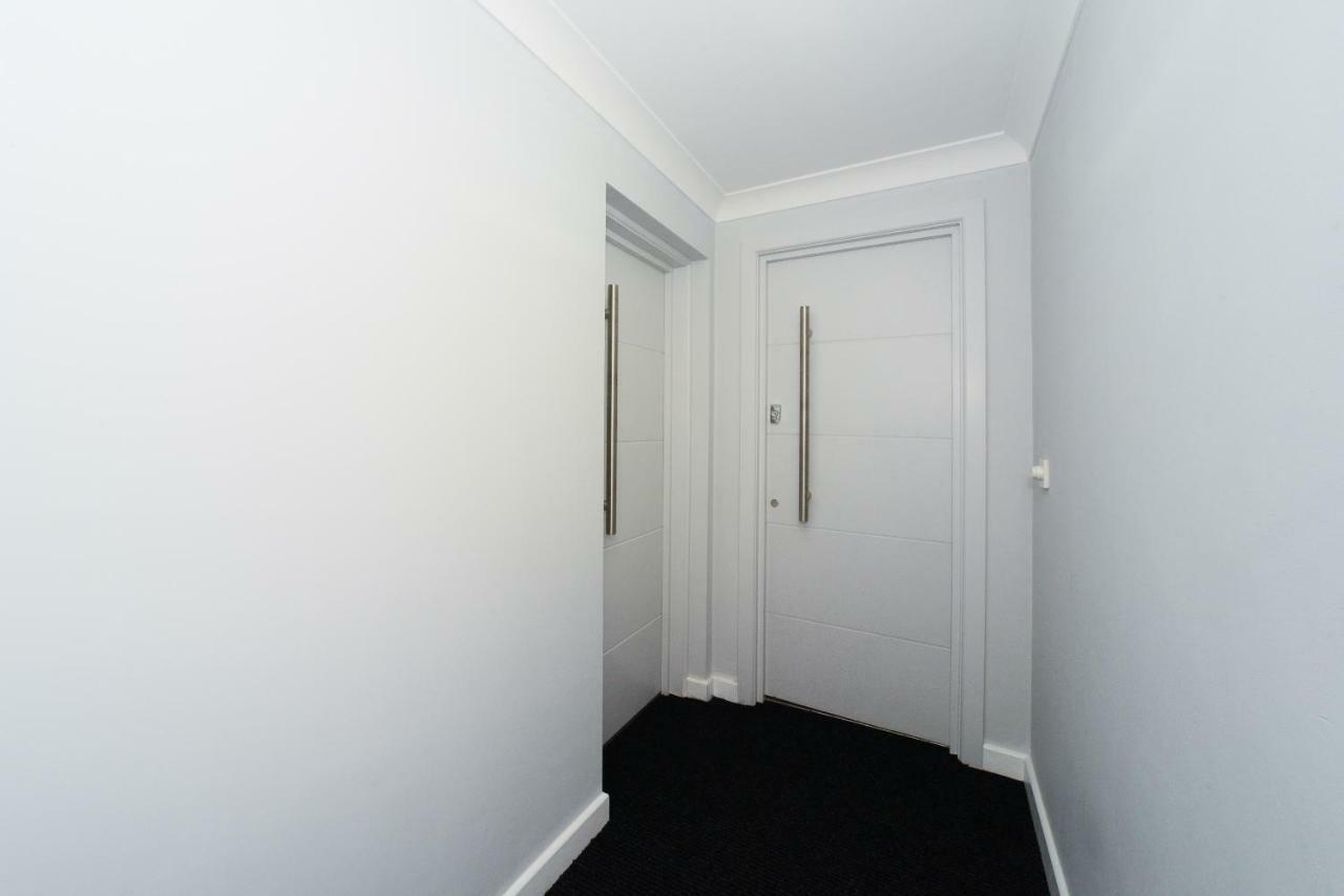 Beautiful Apartment Near Bournemouth, Poole & Sandbanks Екстер'єр фото